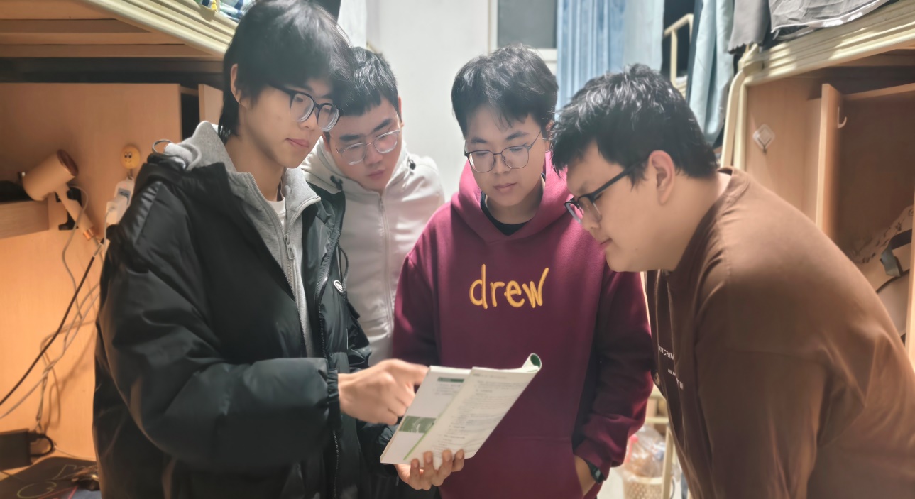 DEE52A3B16D1C1EB31D6EB76A0DCA774